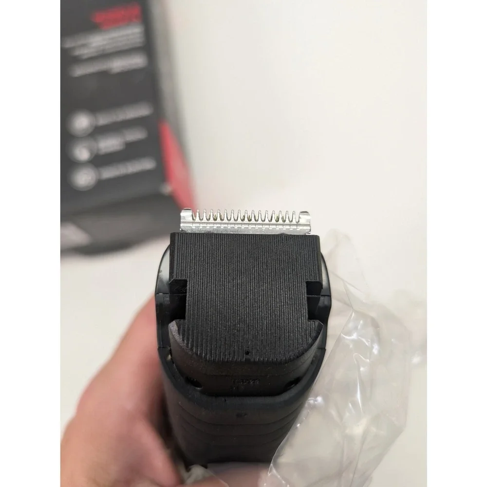 Remington MB4700 Smart Beard Trimmer with Memory Settings &‎ Digital Touch